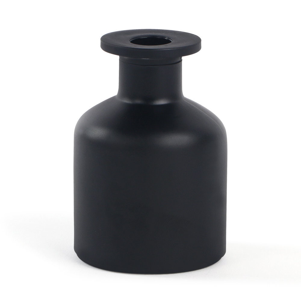 Black matte glass reed diffuser bottles with cork like stoppers (150 ml)